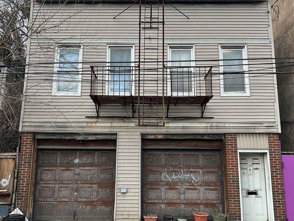 1st image of 109 Brook St