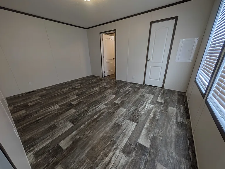 38000 Le Chateau Blvd #199 — Photo 16