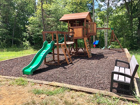 3rd image of 7172 Triple Crown Ln
