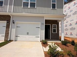 3106 Aberleaf Ln, Charlotte, NC 28227