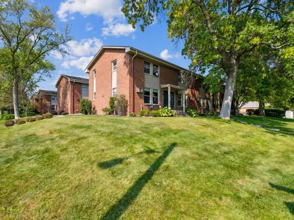 2110 14th St NW APT 1, New Brighton, MN 55112