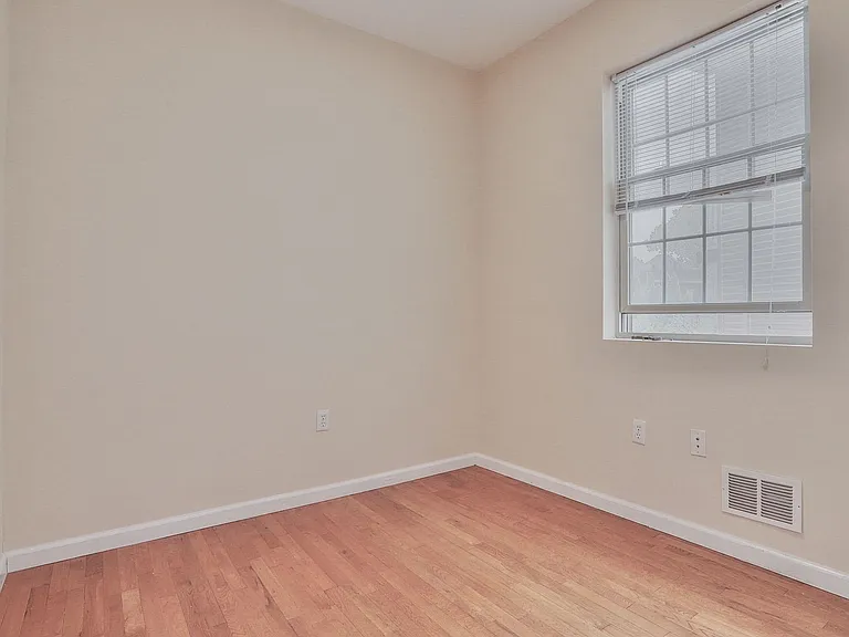 249 Winfield Ave #A — Photo 19