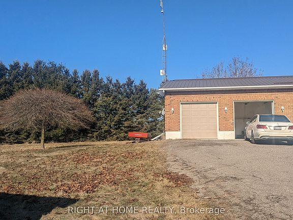 2nd image of 1258 Stacey Rd