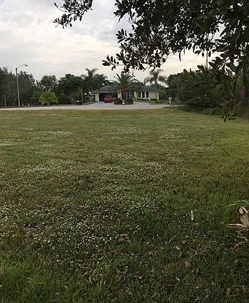 5th image of 15361 River Cove Ct