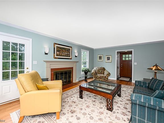 5th image of 3613 Hawthorne Dr