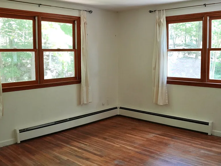 73 Moriarity Dr — Photo 6
