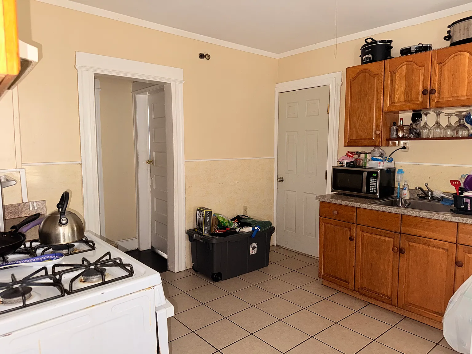 2 bed, 1100 sqft, $1,750 — Photo 2