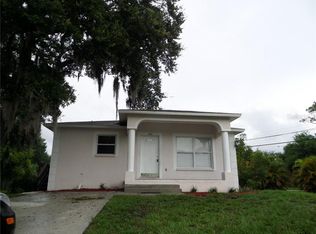 703 Oak St, Ruskin, FL 33570