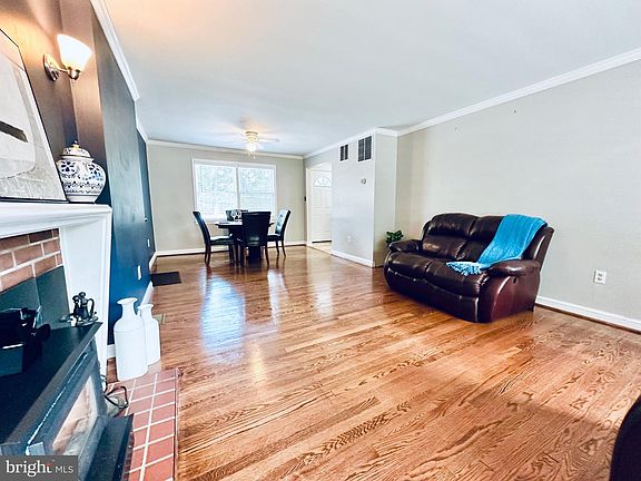 5th image of 211 Delight Rd