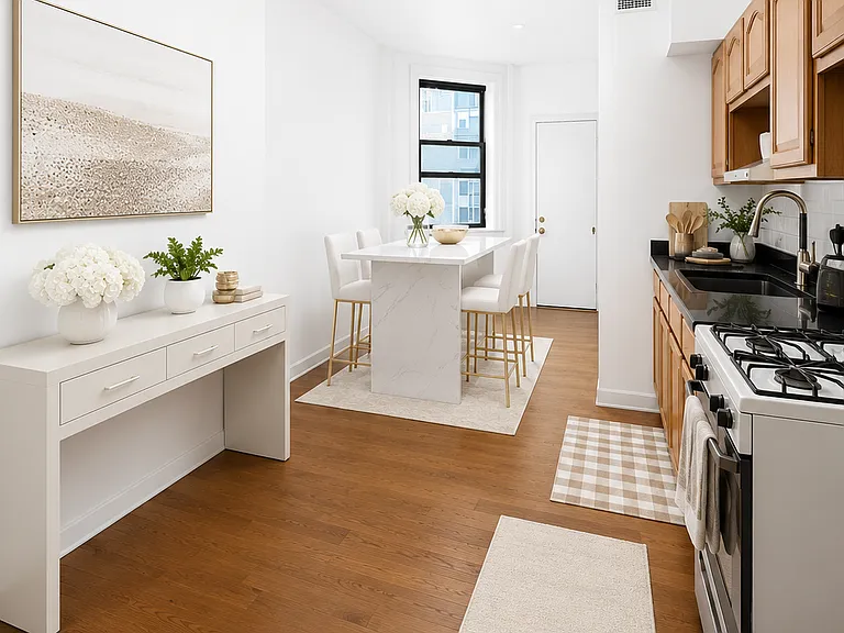 317 10th Ave #6 — Photo 3