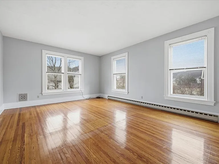 825 Delaware Ave — Photo 17