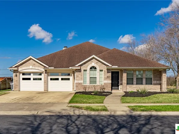 321 Waterstone, Victoria, TX 77901