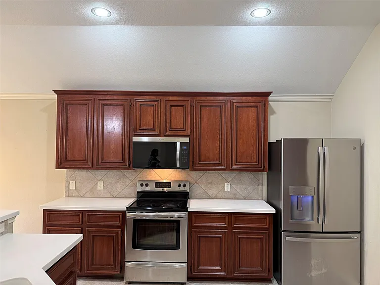 6914 Sunflower Grove Dr — Photo 7