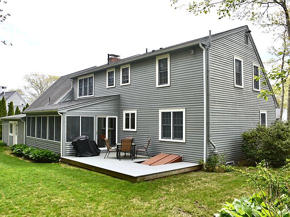 3rd image of 34 Seabreeze Drive