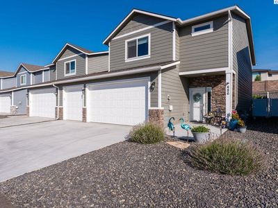 486 Bedrock Loop, West Richland, WA, 99353