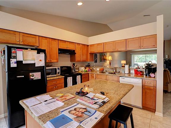 4th image of 4607 SW Santa Barbara Pl