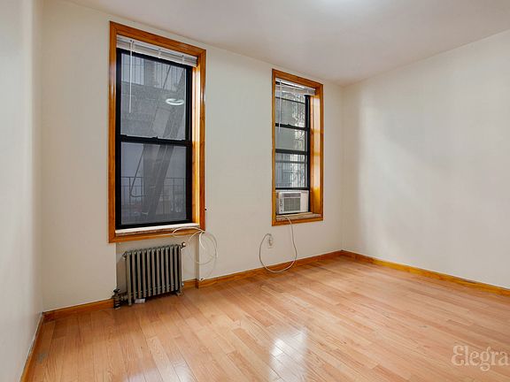 4th image of 35 Henry St APT 4