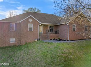 140 River Ford Rd, Maryville, TN 37804