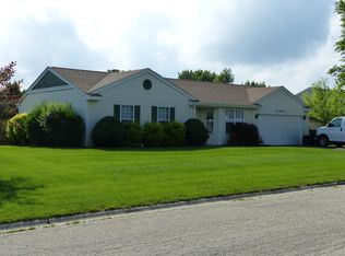 3301 Medford Ct, Island Lake, IL 60042