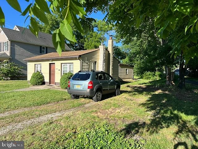 1st image of 543 Blue Bell Rd