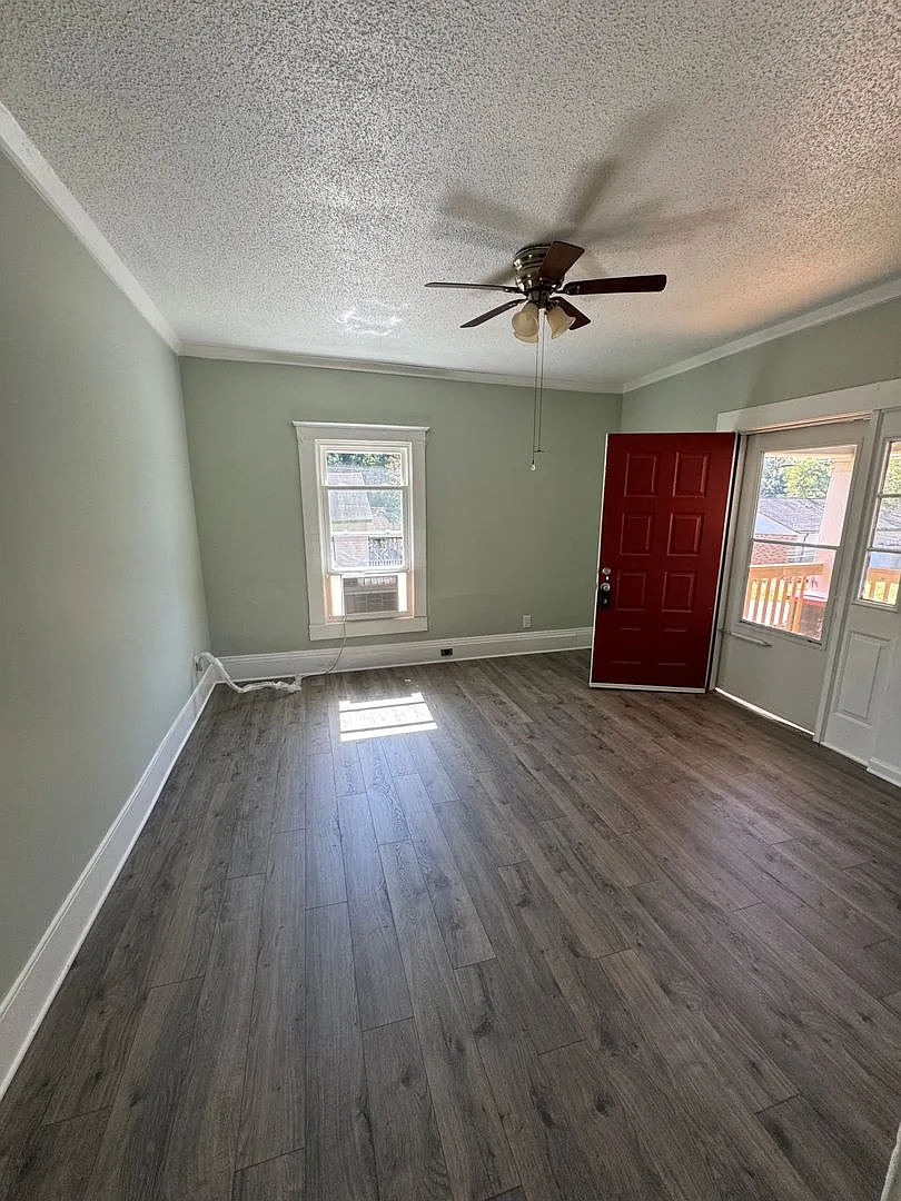1 Bedroom w/ 1 Bath Duplex in Cherryville, NC — Photo 4