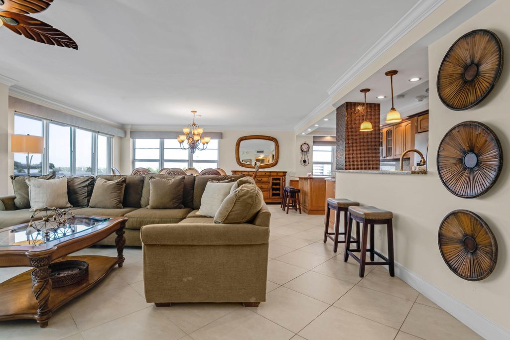 133 N Pompano Beach Boulevard, Pompano Beach