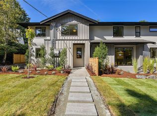 4430 Shore Way #2, Saanich, BC V8N3T9