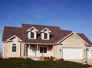 1328 Gabbys Way, Forsyth, IL 62535