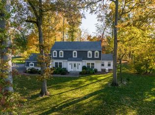 5 Tanglewood Ln, Basking Ridge, NJ 07920