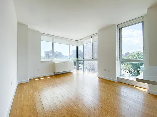 Rented by Kahen Properties | media 16