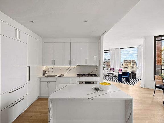 3rd image of 75 Wall St #Phl3