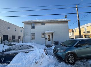 360 W Spruce St, Hazleton, PA 18201