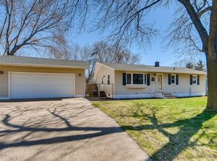 7464 Clay Ave, Inver Grove Heights, MN 55076