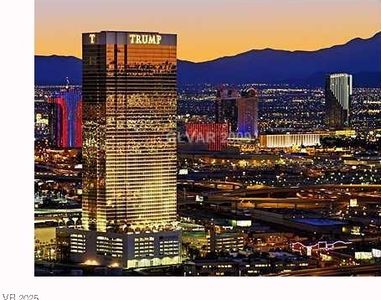 2000 N Fashion Show Dr UNIT 1728, Las Vegas, NV, 89109