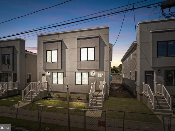 1320 Liberty St, Trenton, NJ 08629