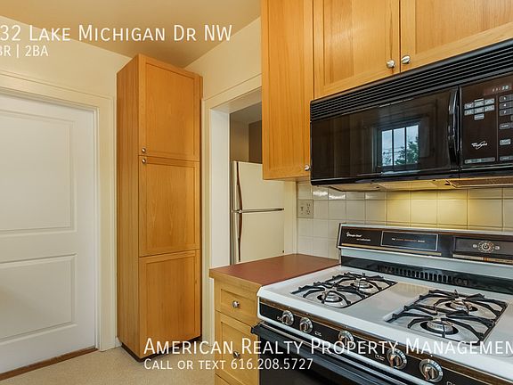 4th image of 932 Lake Michigan Dr NW