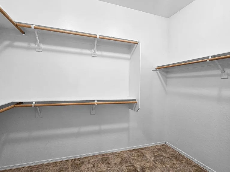 18651 W Sunrise Dr — Photo 22