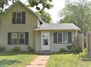 2202 4th St E, Menomonie, WI 54751