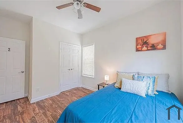5 bed, 1344 sqft, $4,000 — Photo 3