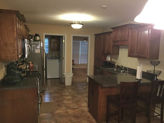 Kitchen & separate laundry 