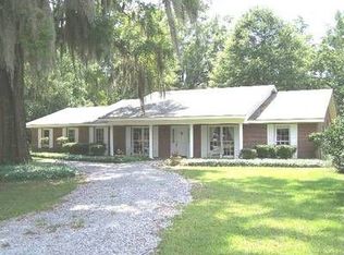 1581 W Overbrook Rd, Millbrook, AL 36054