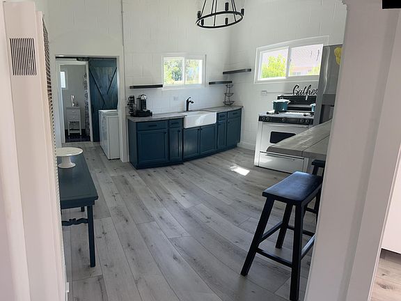 5th image of 4608 Berrendo Dr