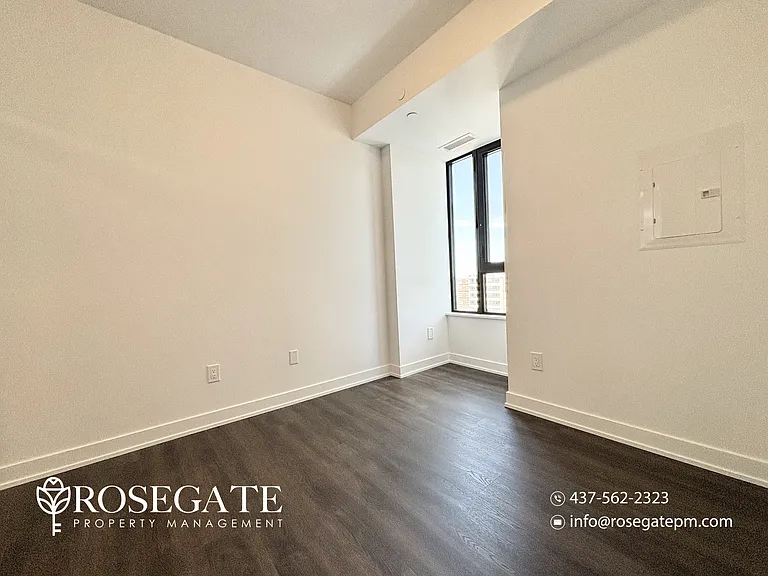 2069 Lakeshore Rd #903 — Photo 8