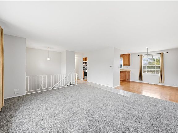 2nd image of 1022 White Bridge Ln