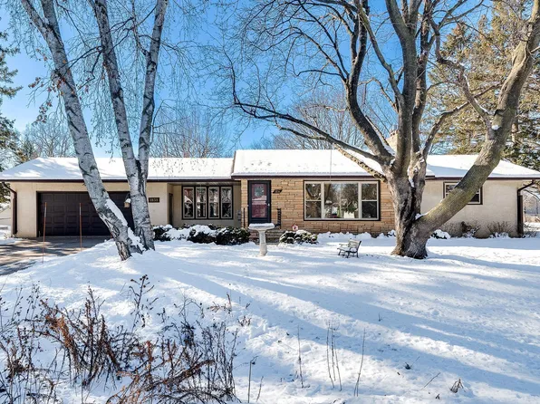 1851 Ide St N, Maplewood, MN 55109