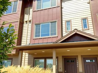 7966 NE Heiser St, Hillsboro, OR 97006