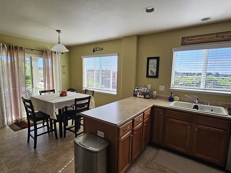 4605_vireos_d_06302026