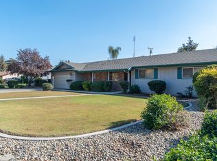 3145 W Harvard Dr, Visalia, CA 93277