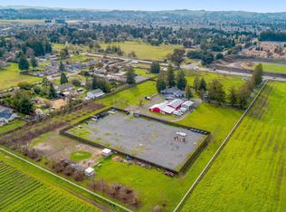 6698 Petaluma Hill Rd, Santa Rosa, CA 95404