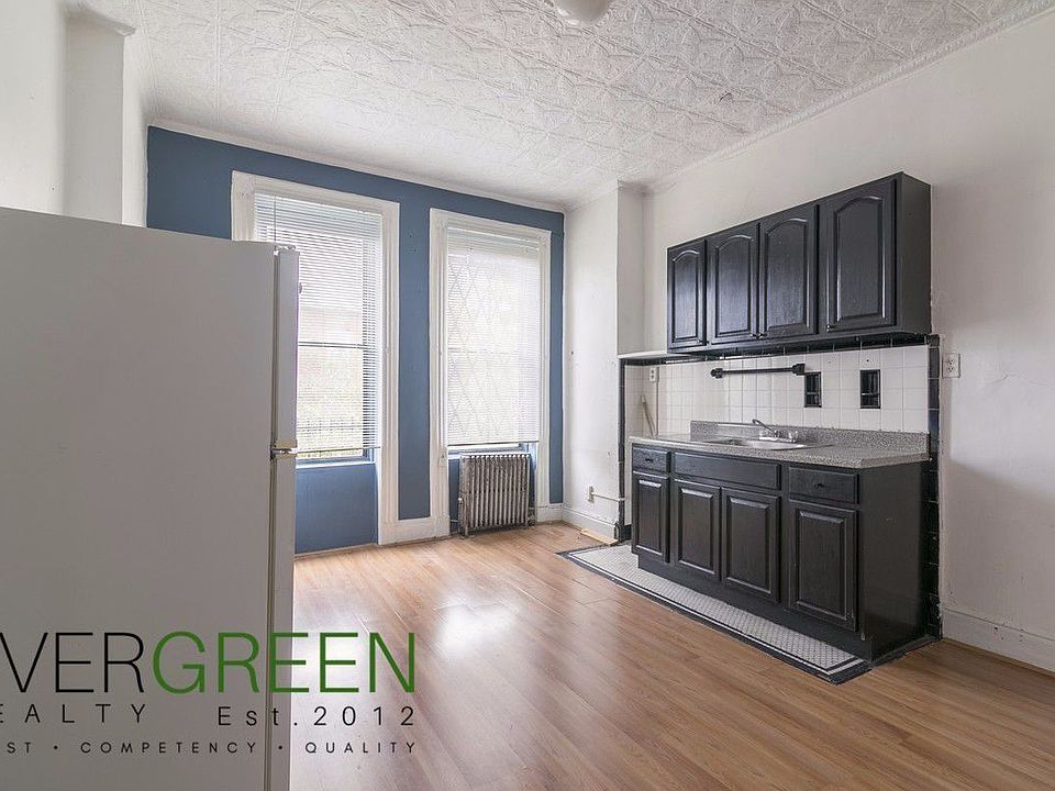 1st image of 256 Melrose St #3A